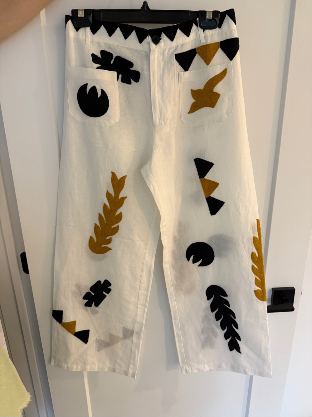 Zara White Linen Pants Appliqués